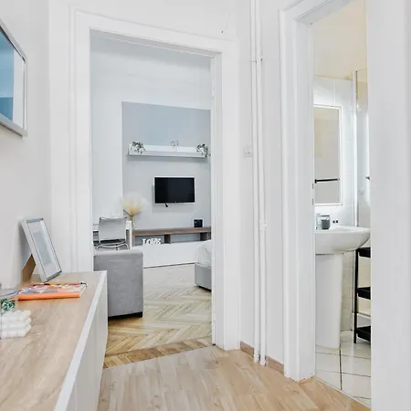 Charming Darsena - Amazing Position Next To Navigli Appartamento *